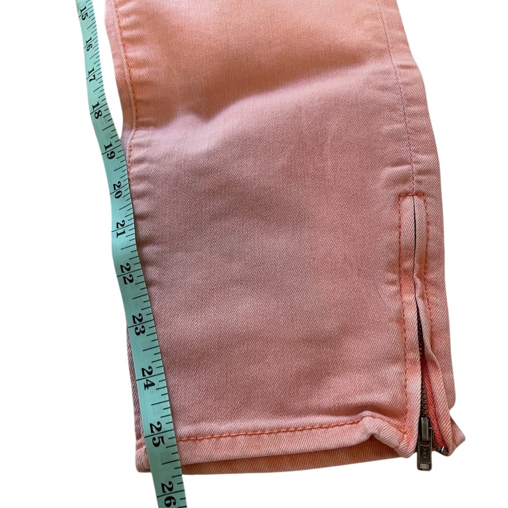 Free People Peach Skinny, mid rise Jeans, Ankle zipper, size 30 - Picture 4 of 7